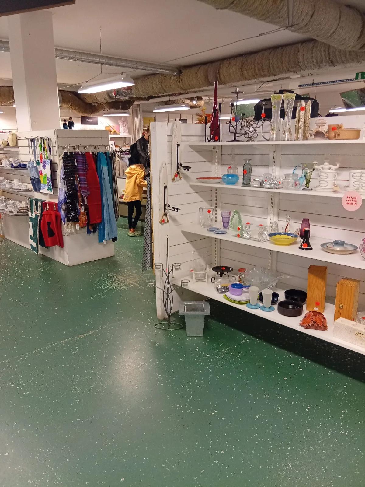 Röda Korset Second Hand 1