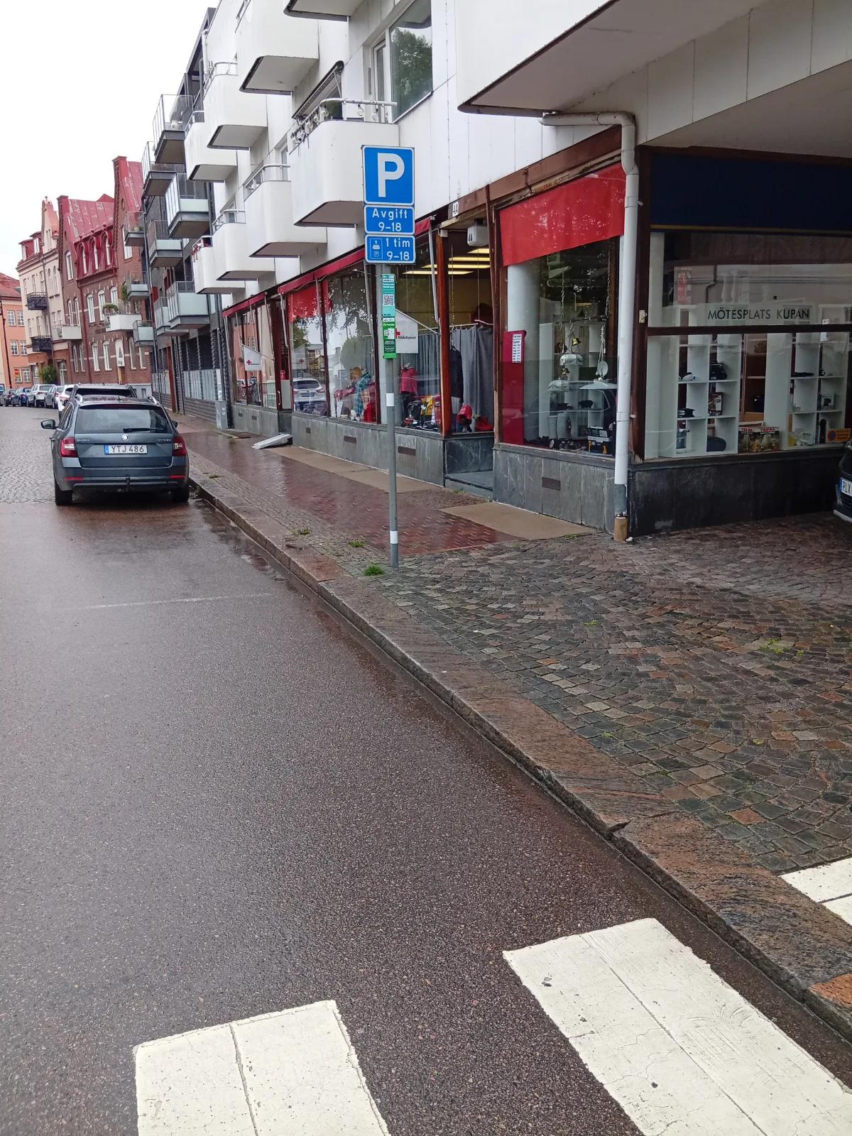 Röda Korset mötesplats. Kupan 1