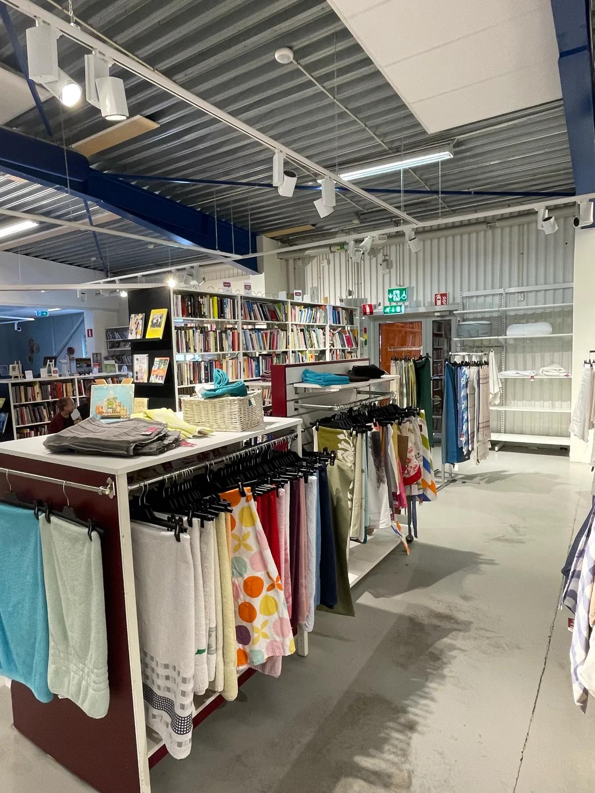Erikshjälpen Second Hand Kristianstad 2