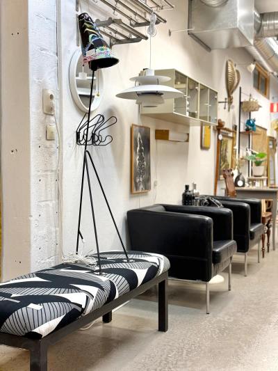 The shop 23