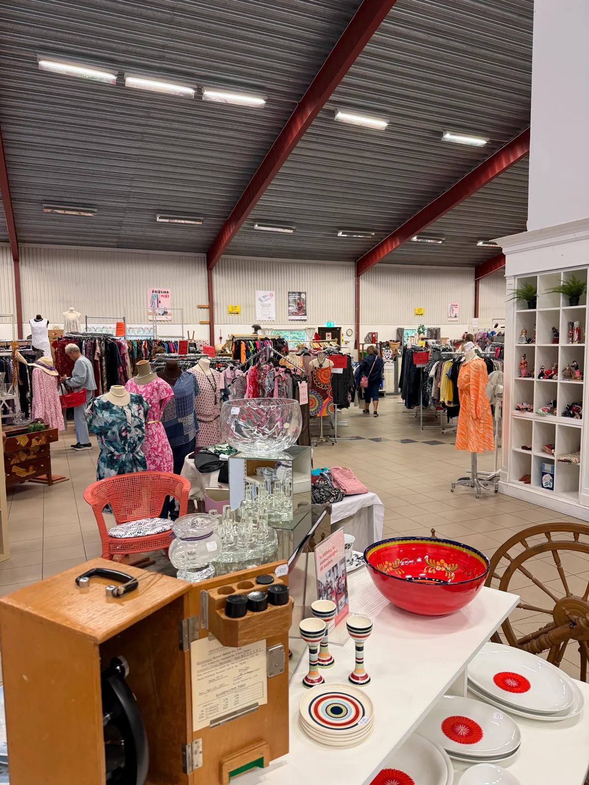 Röda Korset Secondhand Falkenberg 2